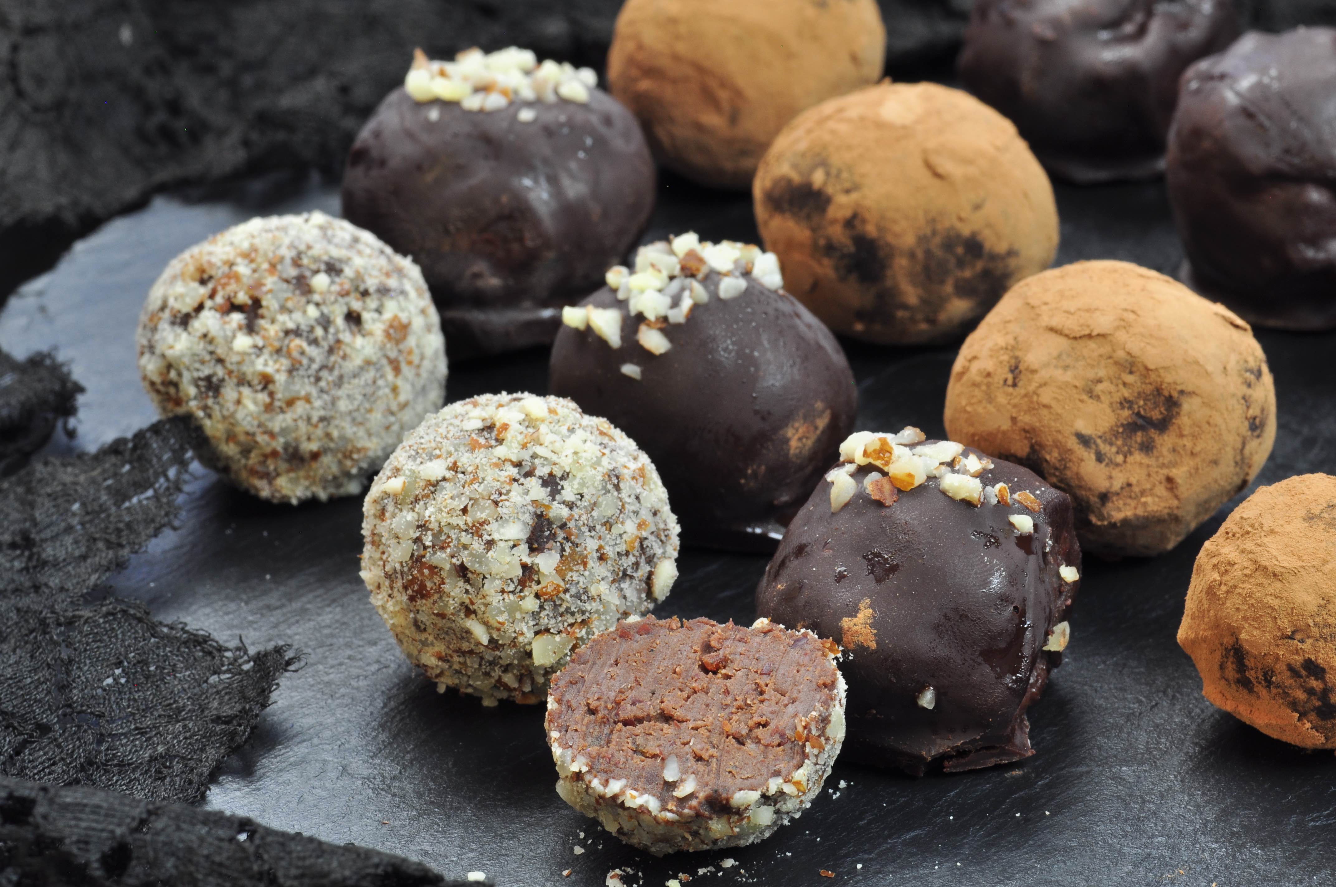 Chocolate_truffles_with_kidney_beans_and+white_miso